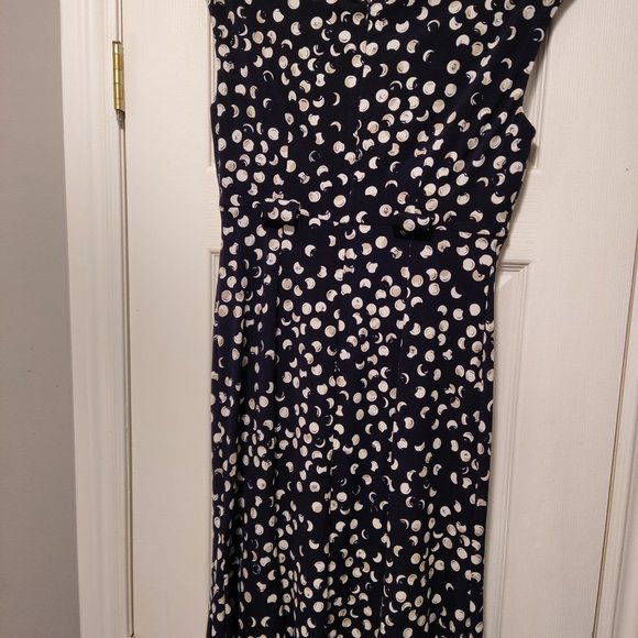 Laura Petites size 4,  moon pattern sleeveless dress - Picture 4 of 7